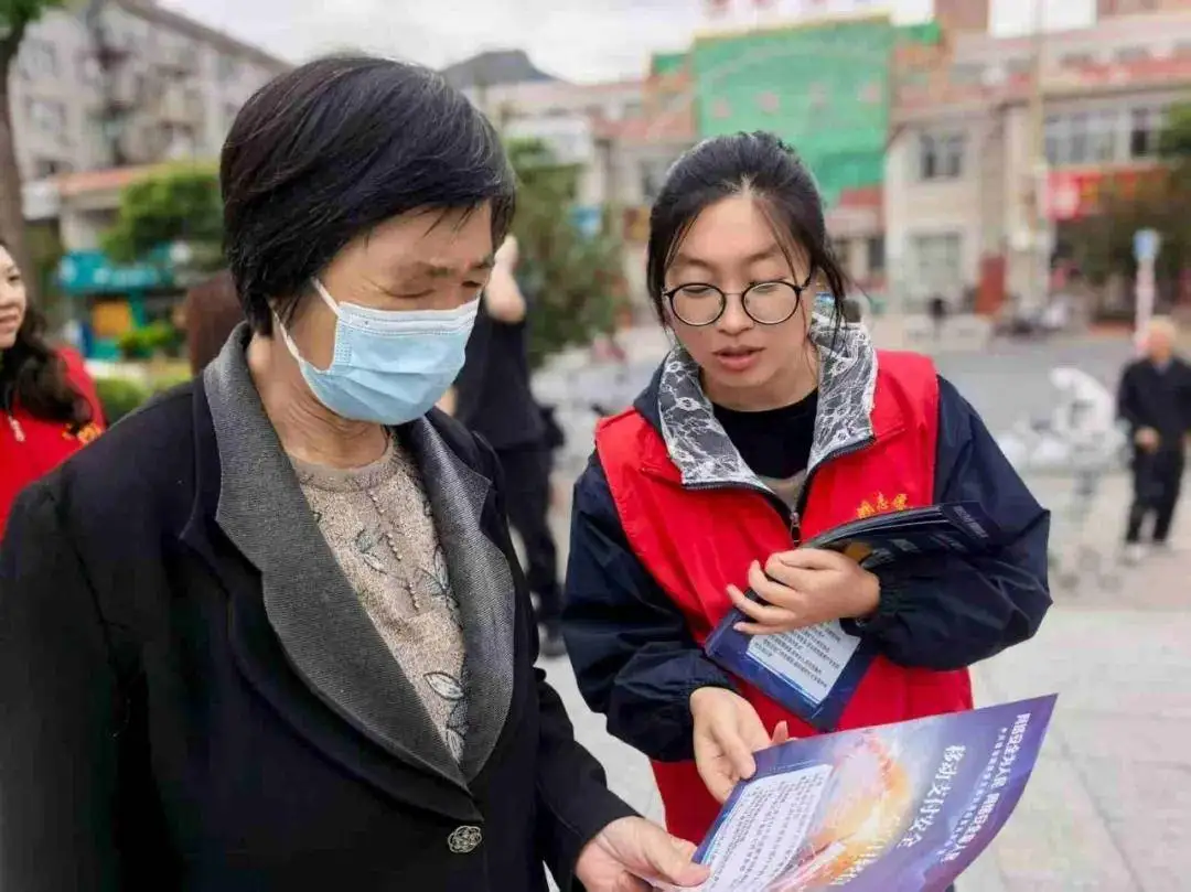 河北围场县组织开展2025年国家网络安全宣传周集中宣传活动