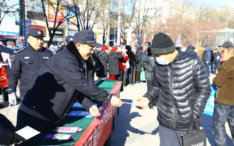 承德市公安局组织开展“12.4”国家宪法日集中宣传活动