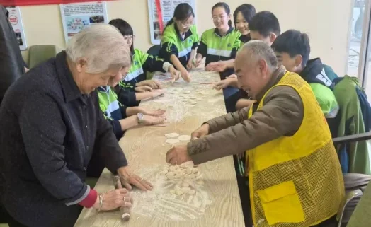 承德双桥：迎元旦家校社共建暖人心 饺子飘香送温情
