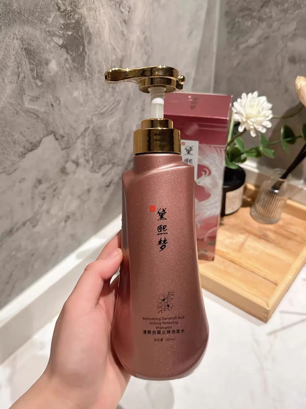 2026年头屑头痒攻略:别只顾着洗,要像护肤一样调理头皮